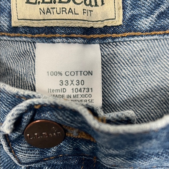 L.L. Bean Men's Straight Blue Jeans - Picture 5 of 9